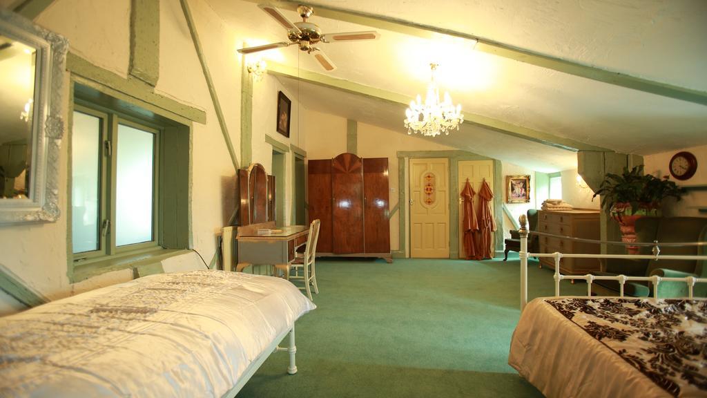 The Edge Accommodation 허더즈필드 객실 사진